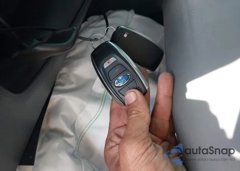 2022 Subaru Ascent Onyx z USA, uszkodzony, nr VIN 4S4WMAHD5N3401962